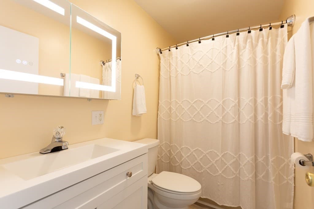 37 Taubert Ave #4 photo 5