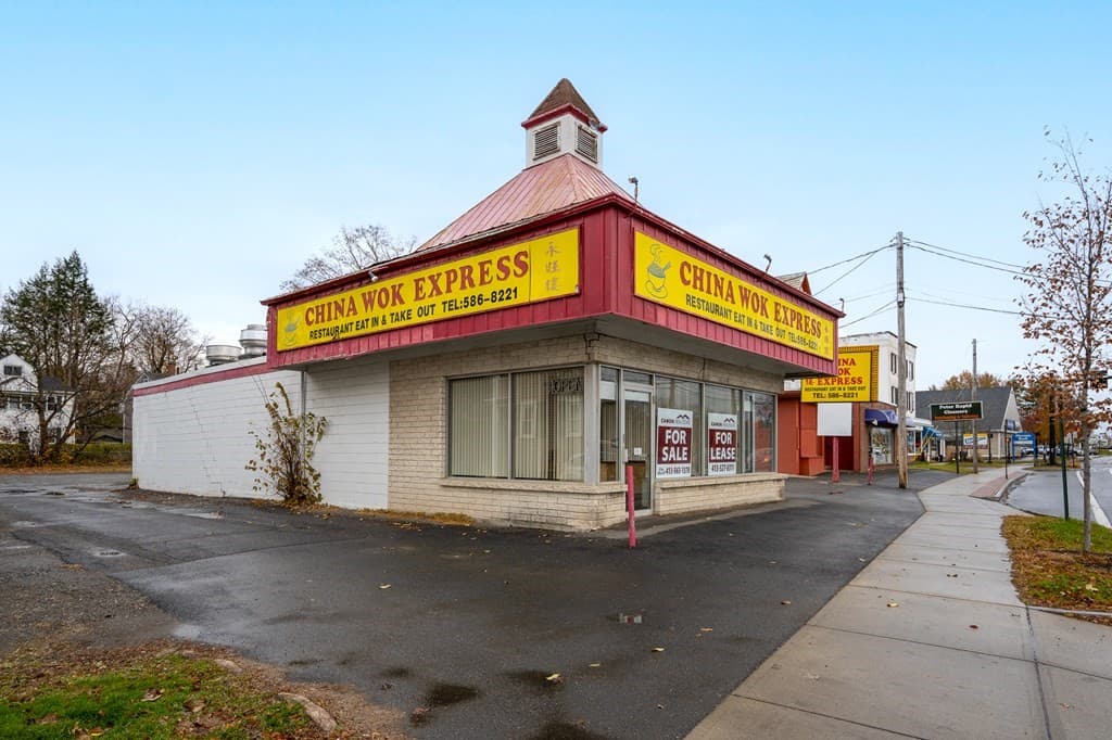 150 King St photo 2