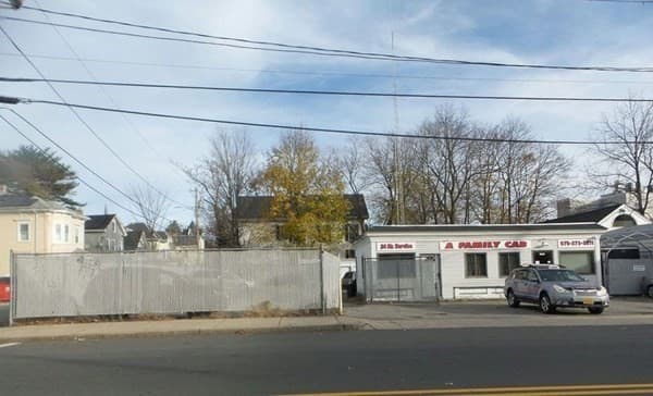 17-21 White St photo 2