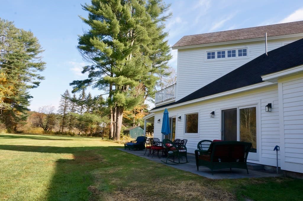1093 Clayton Mill River