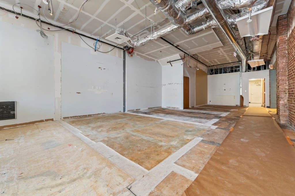 130 Pleasant Street #3 photo 4