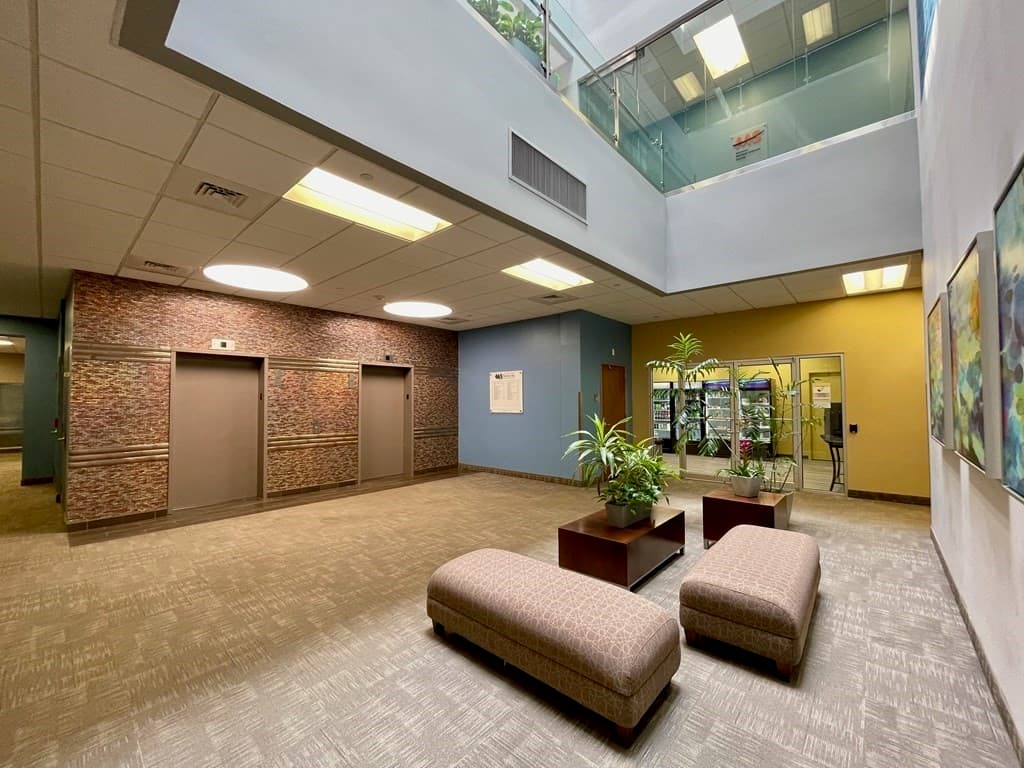 465 Waverley Oaks Rd #105 photo 4