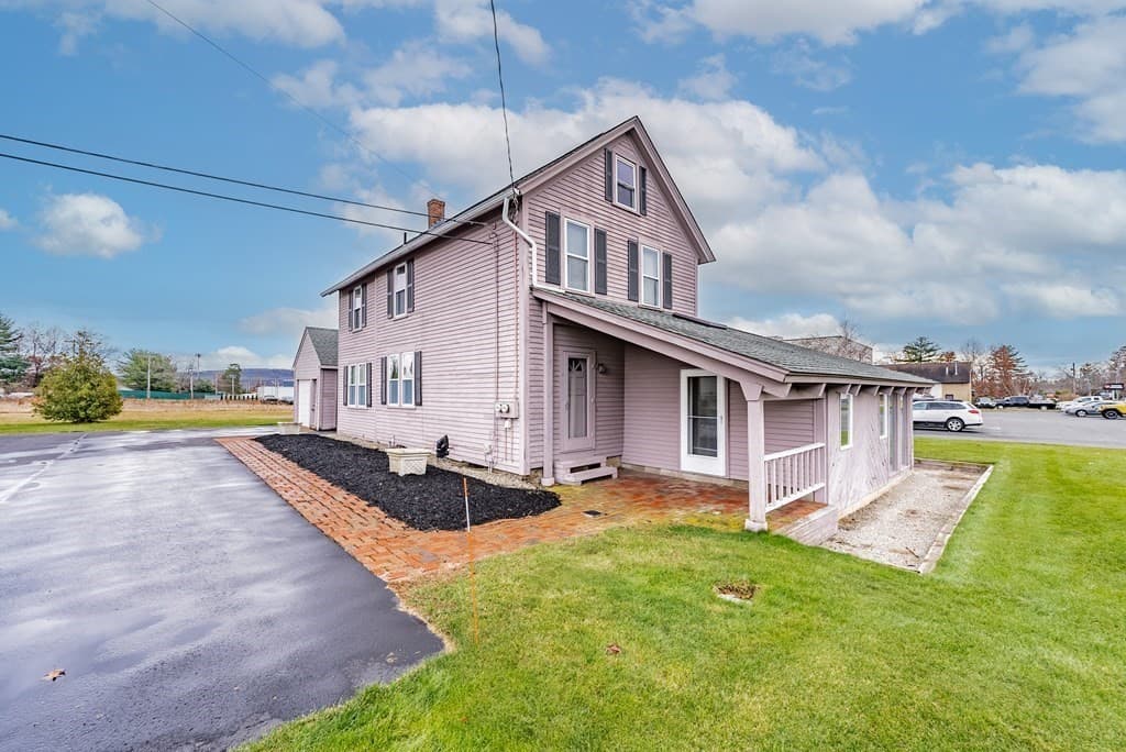 595 Southampton Rd #1