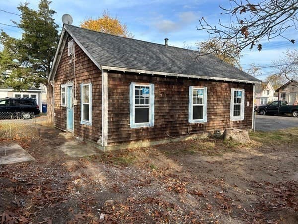 24 Wareham Ave photo 2