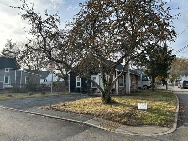 24 Wareham Ave photo 3