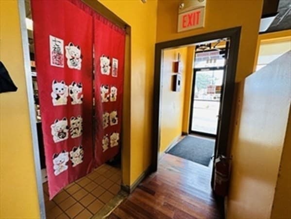 916 Broadway photo 2