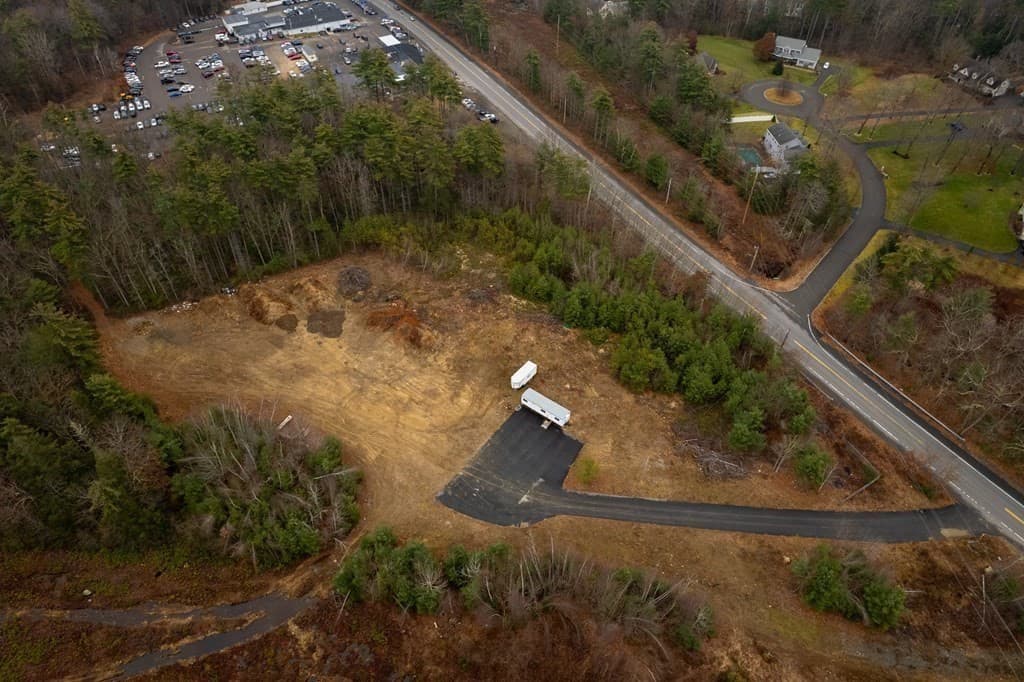 691 Chase Rd photo 3