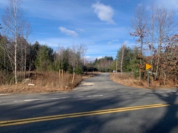 691 Chase Rd photo 4