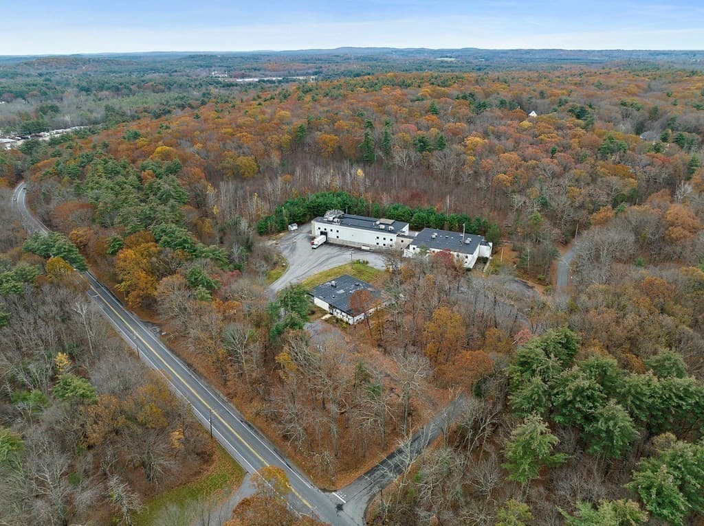 58 Main St photo 5