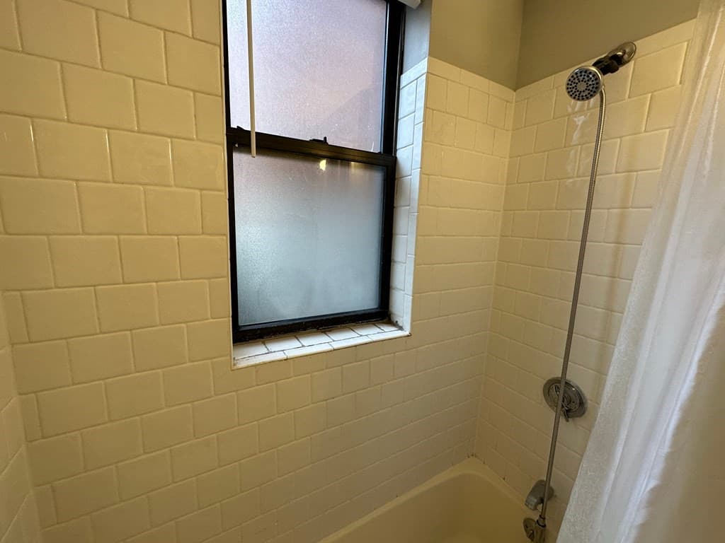 66 Queensberry Street #116 photo 4