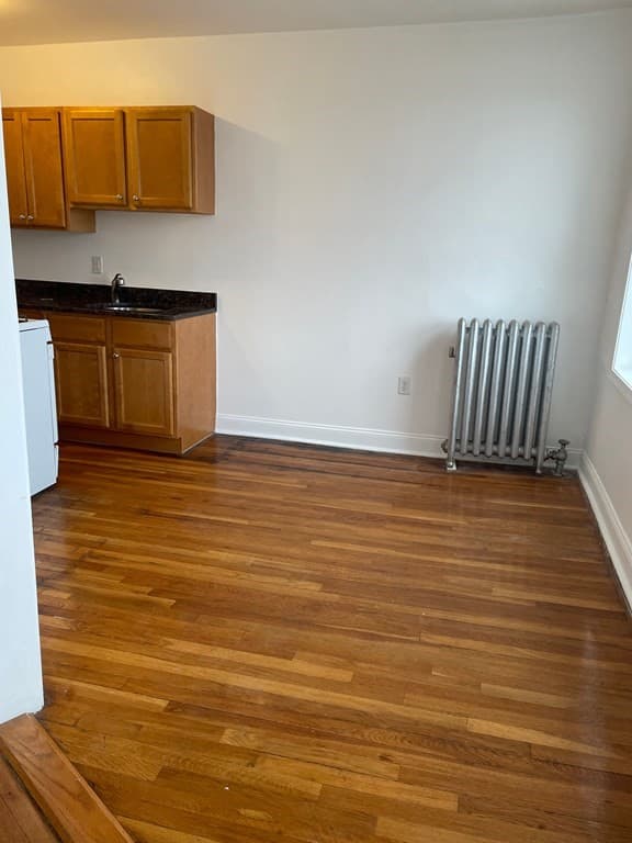 10 Yeamans St #22 photo 4