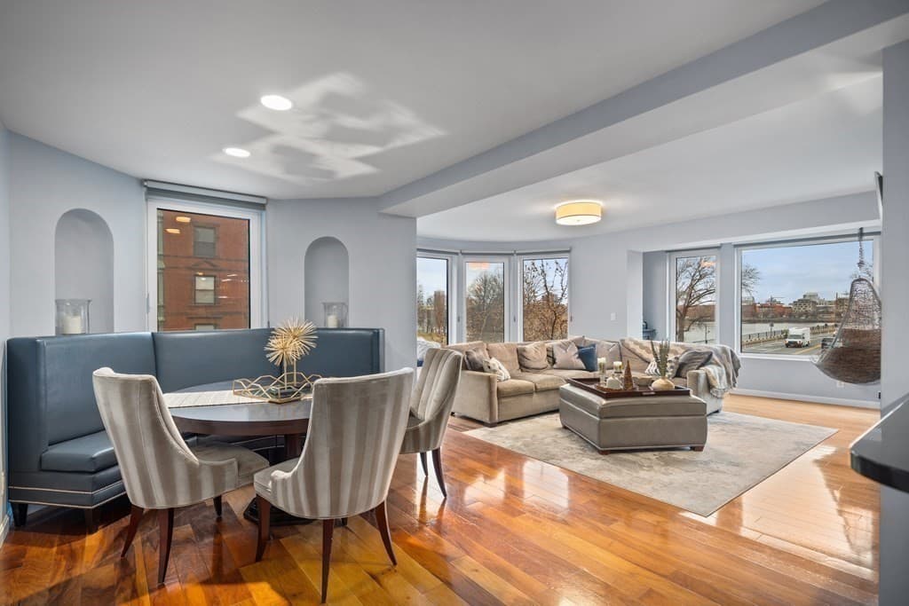 492 Beacon #36
