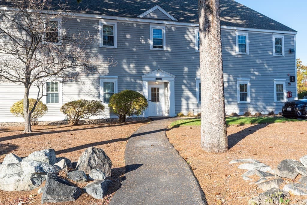 40 Salem Street ##7 photo 3