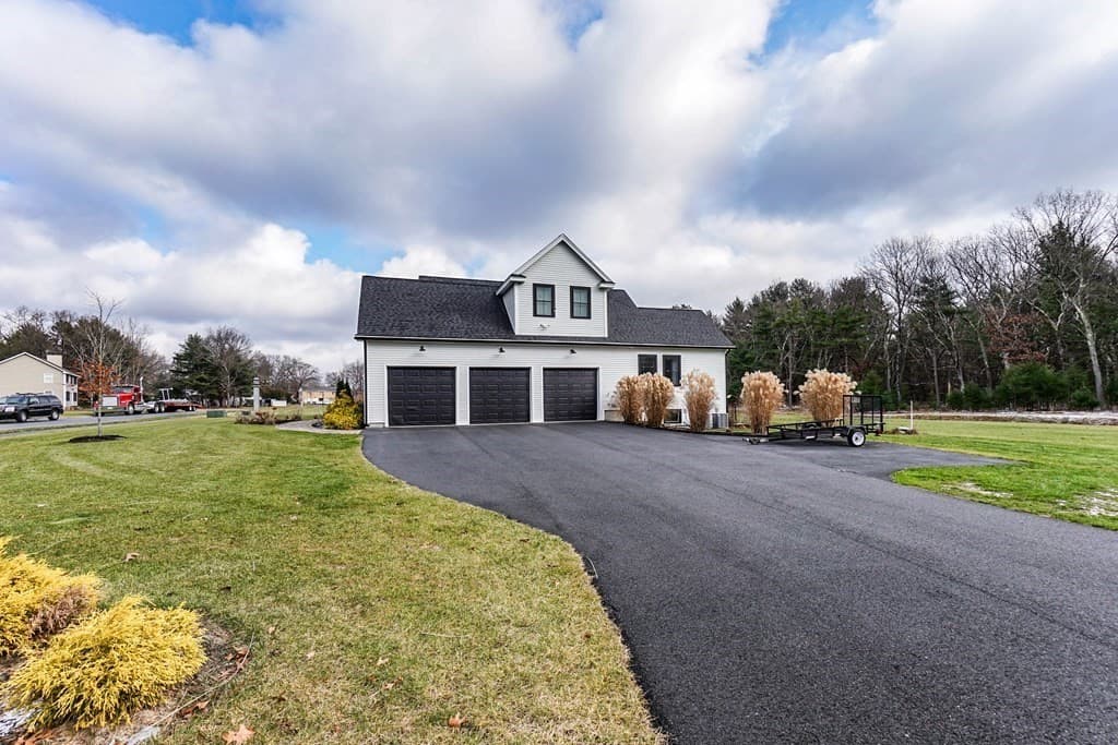 10 Fitzpatrick Ln photo 3