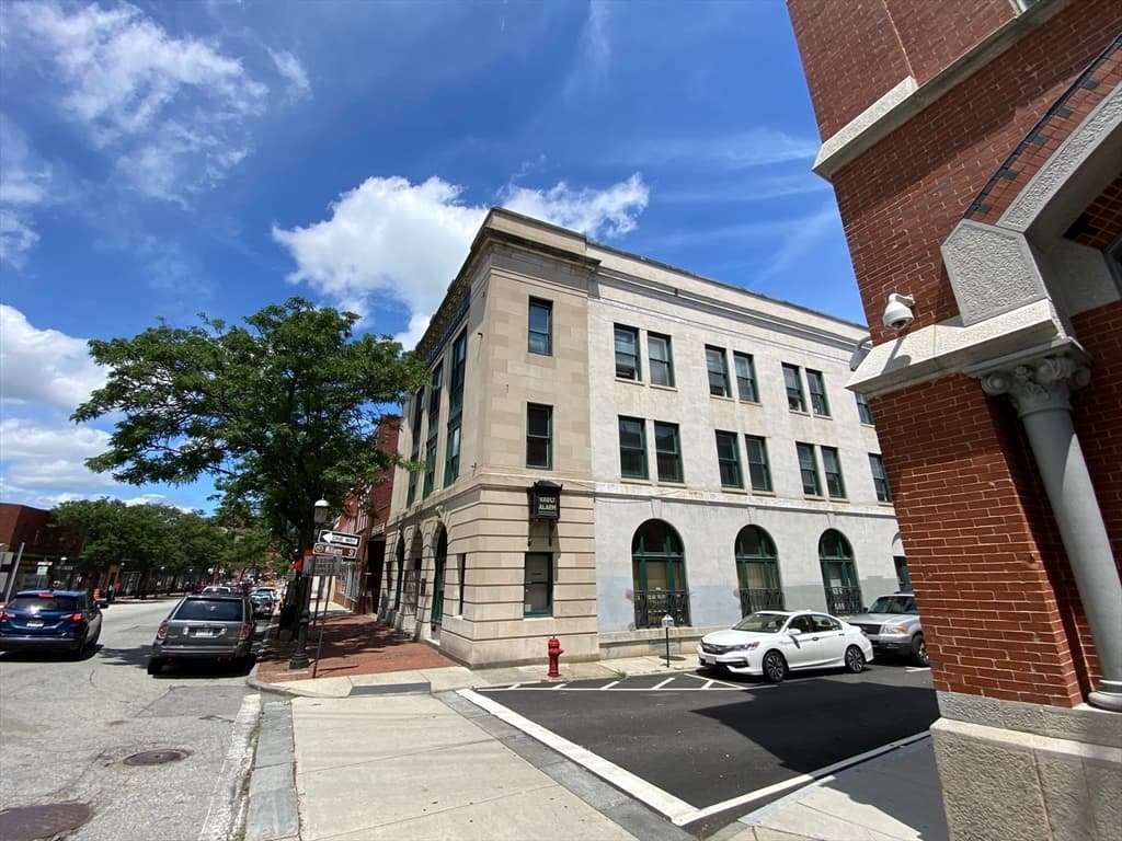226-228 Central St photo 4