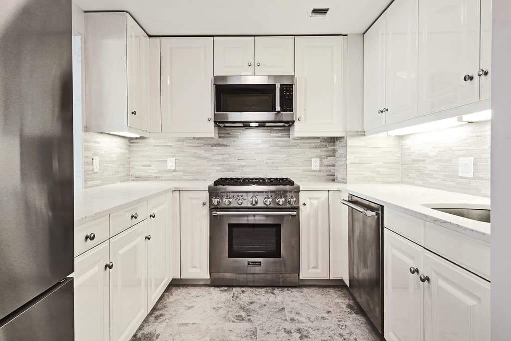 3 Avery Street #809 photo 2