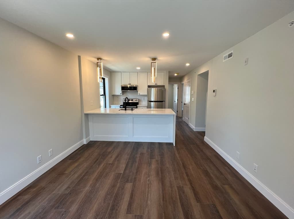 35 Hunnewell Ave #3 photo 3