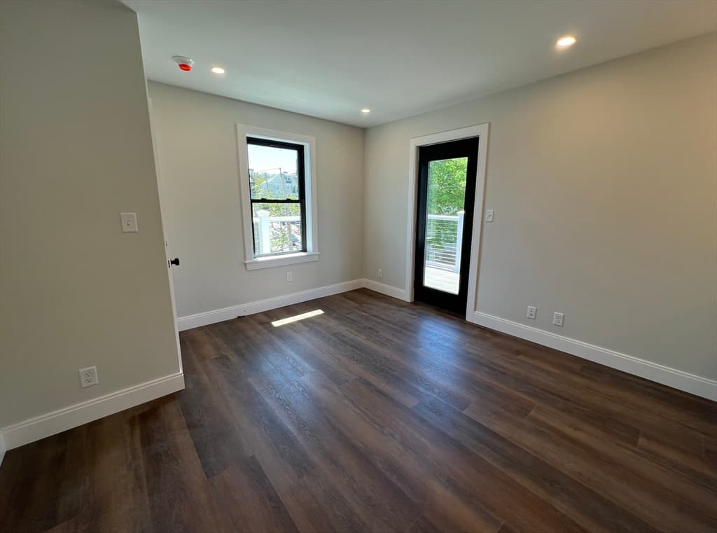 35 Hunnewell Ave #3 photo 5