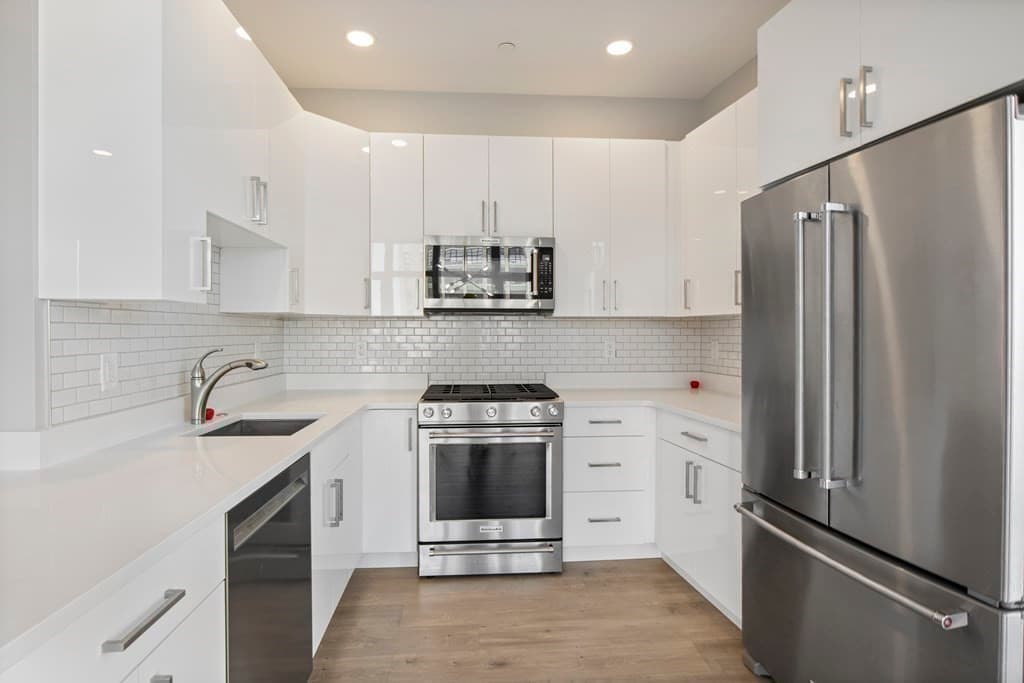 610 Rutherford Ave #301 photo 4