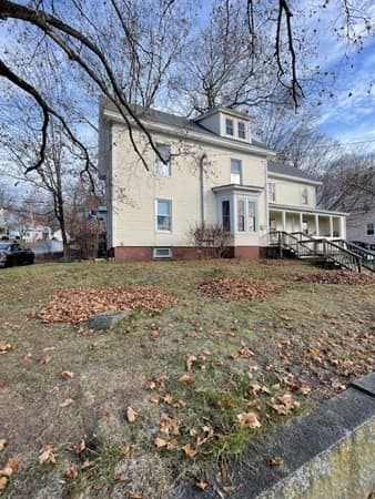 25 Columbia Street #Two