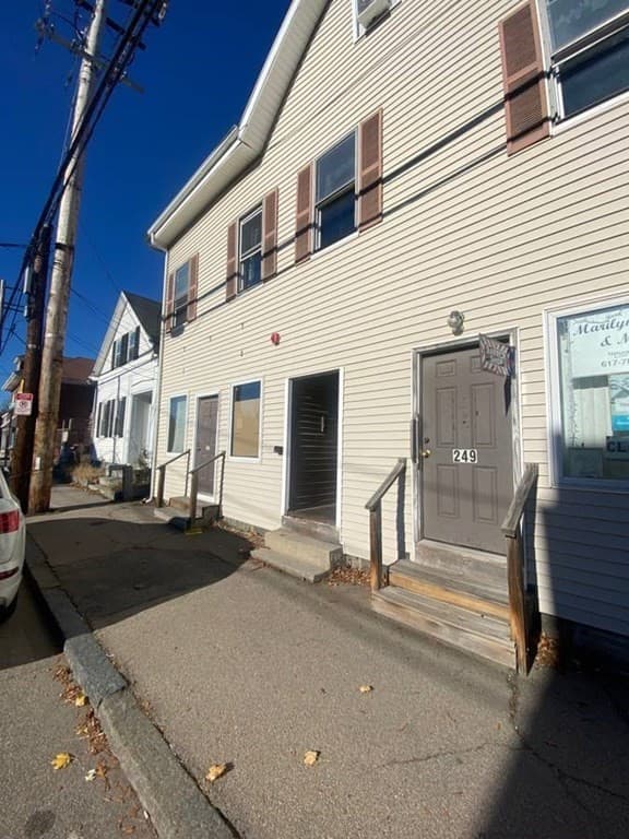 253 Copeland Street