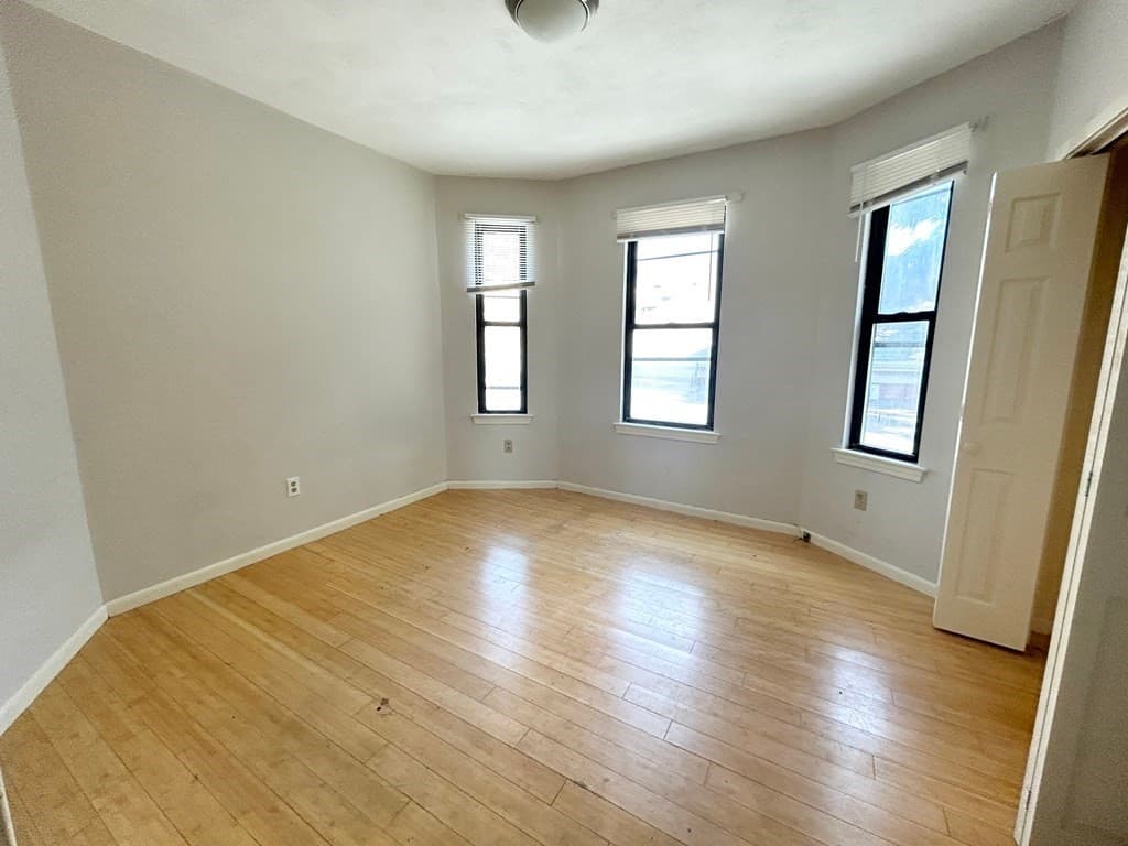 1578 Tremont Street #4 photo 3