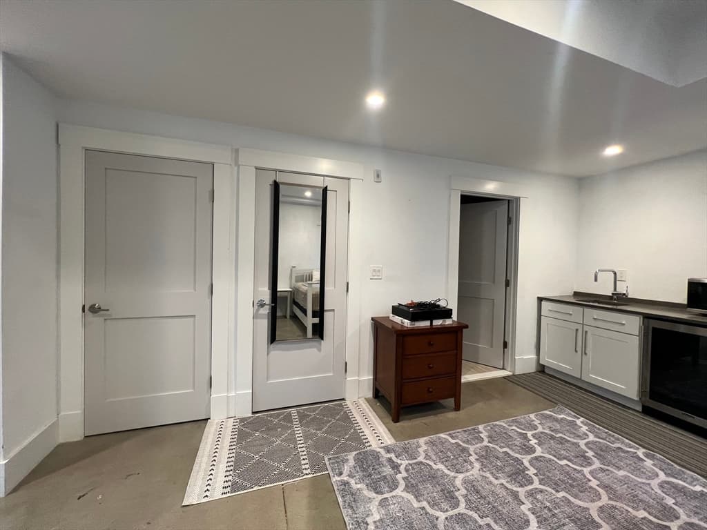 125 Stoughton St #2 photo 4