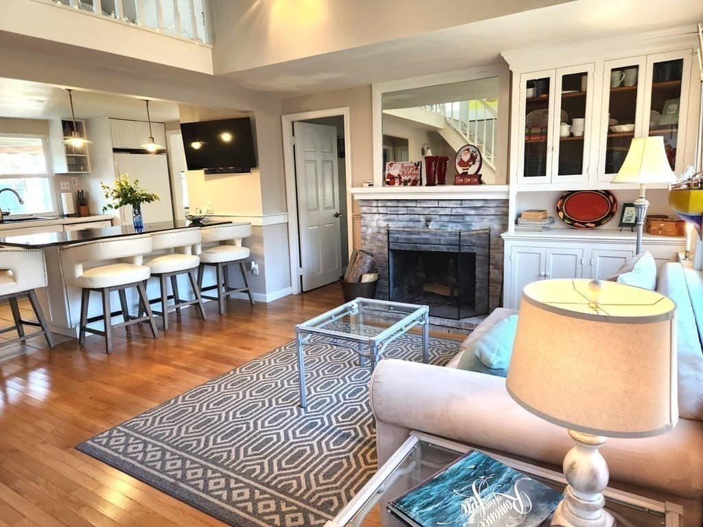 47 Farm Hill Road photo 4