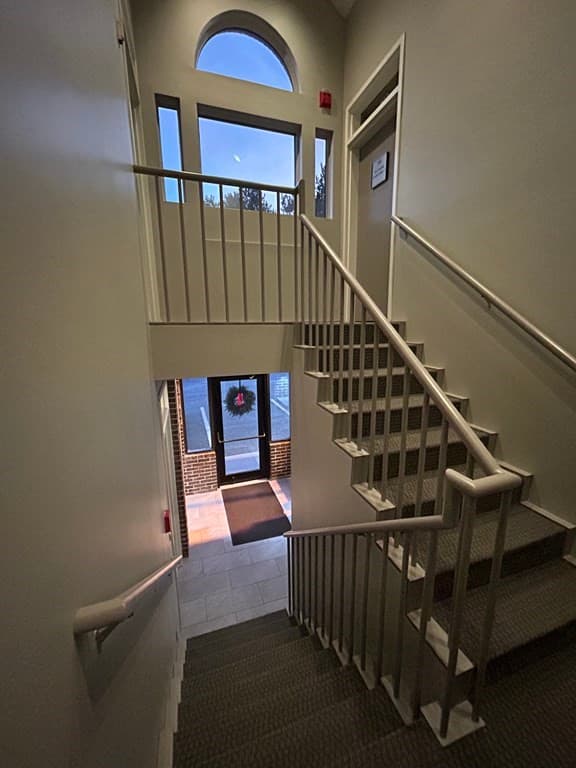 100 Conifer Hill Dr #104 photo 3