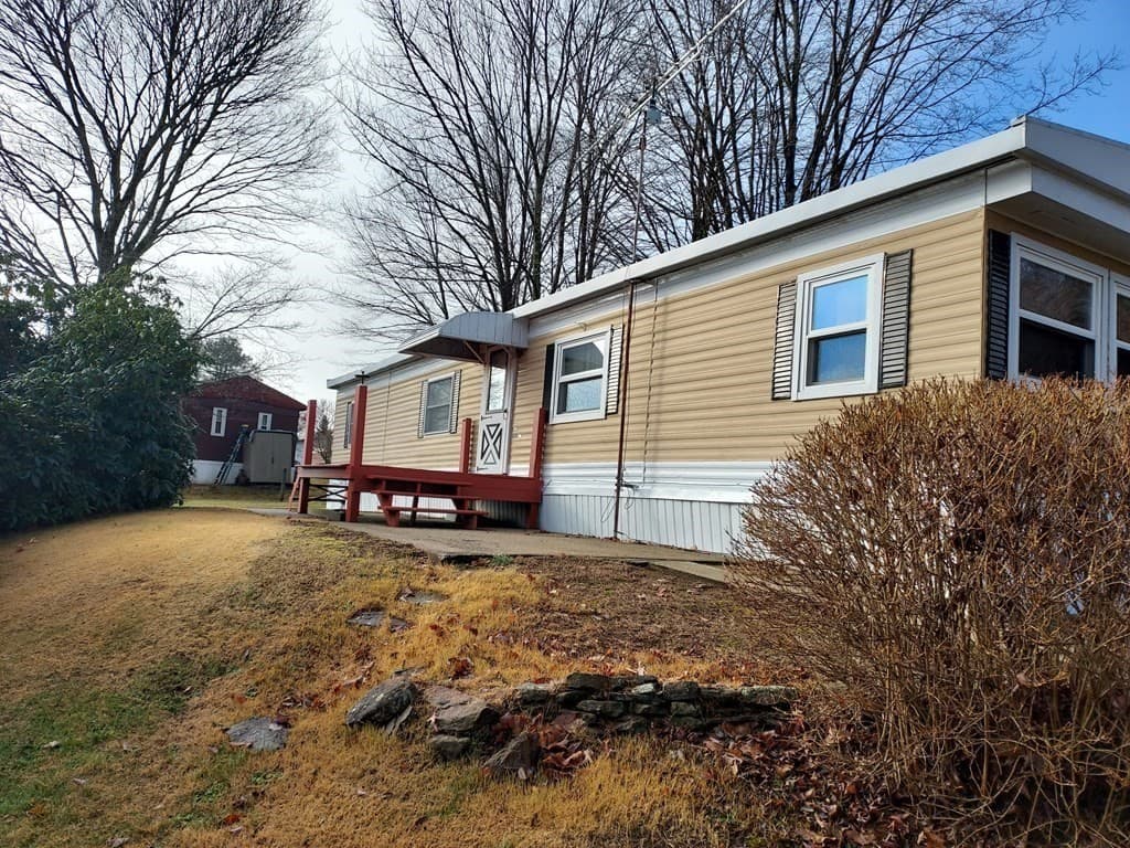 24 Ash Ln photo 5