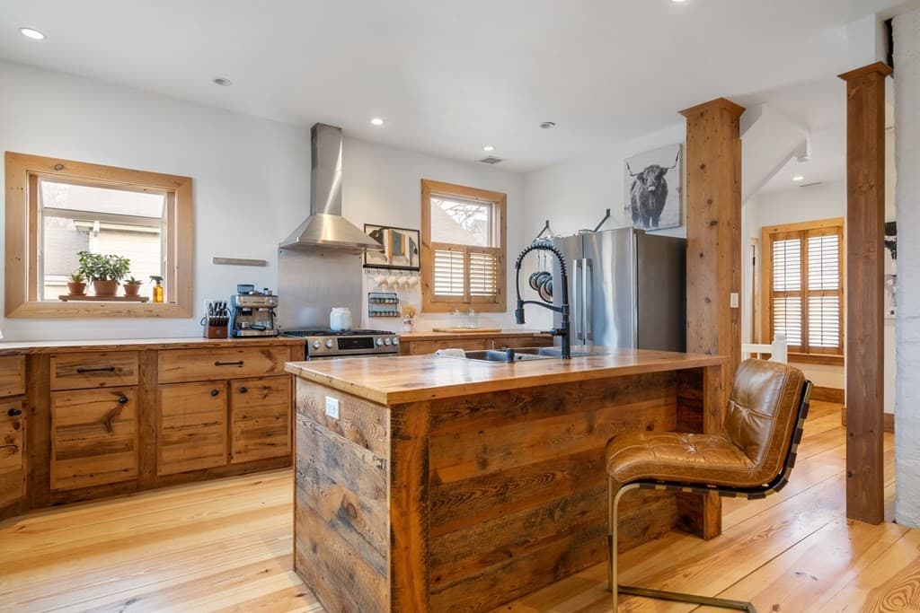 10 Loring Street #2 photo 4
