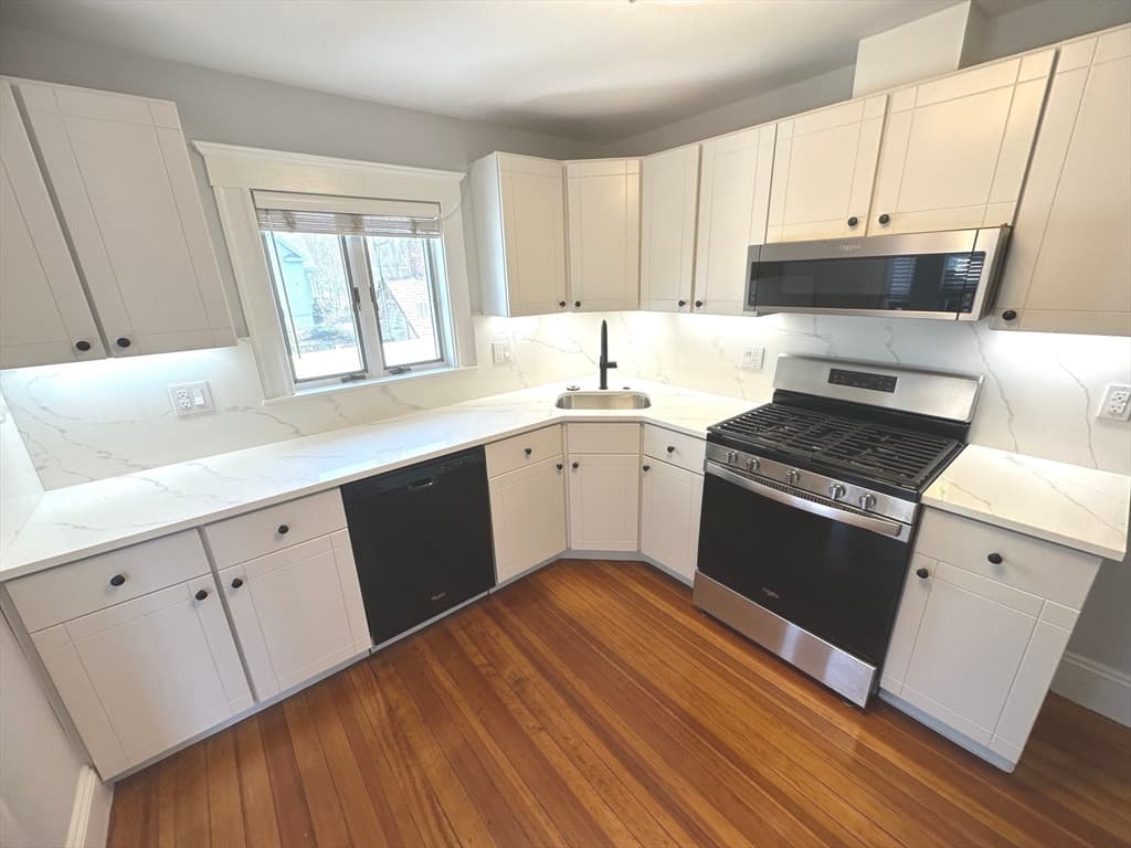 1133 Beacon #2