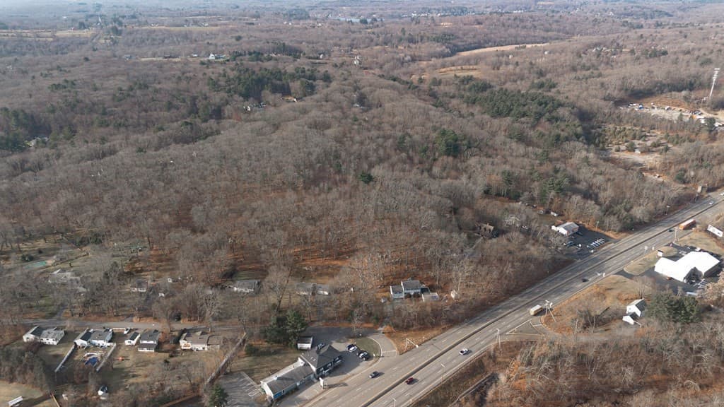 118 Worcester Providence Turnpike