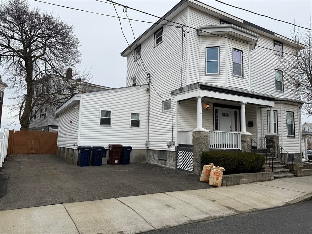 5 Mason St