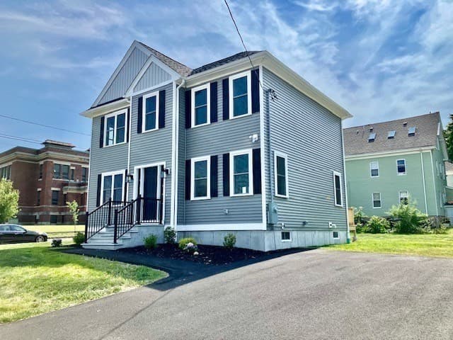 303 Mt. Pleasant St. photo 2
