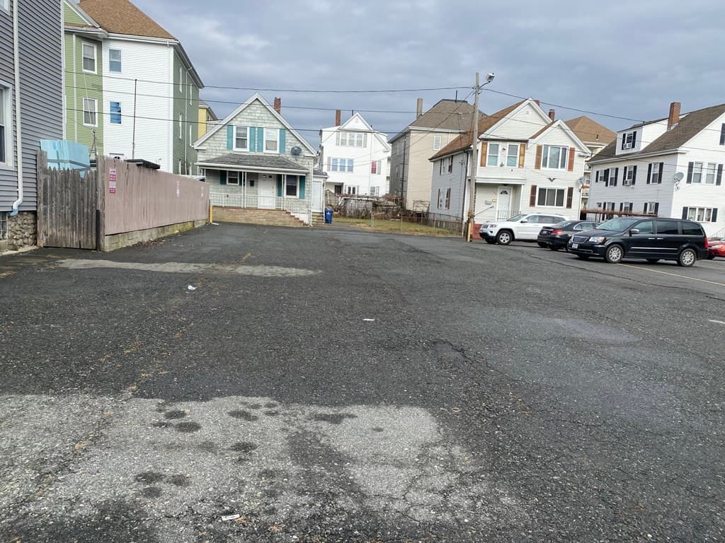 125 +135 Tinkham St.