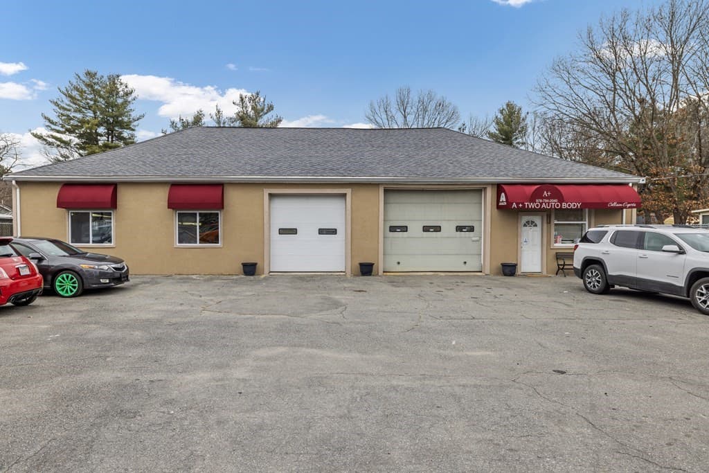 20 Woodland St