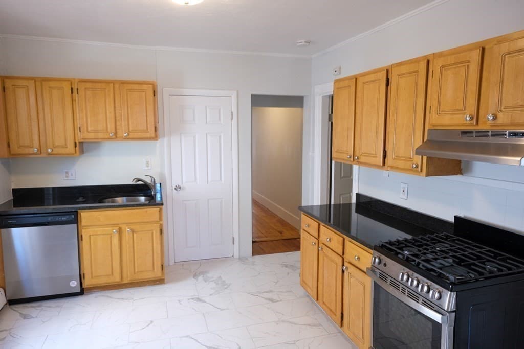 22 Howell Street #1