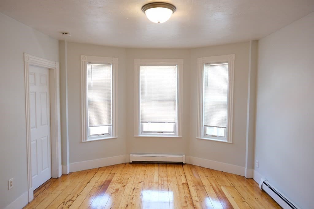 22 Howell Street #1 photo 4