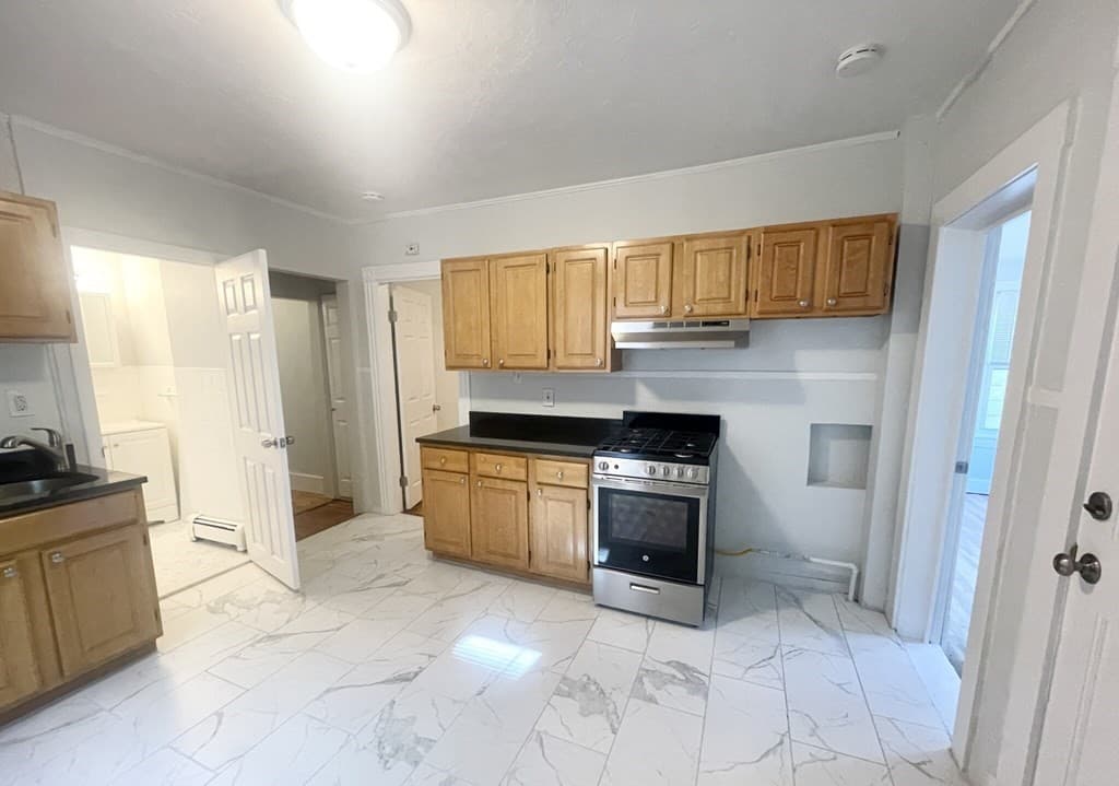 22 Howell Street #2 photo 2