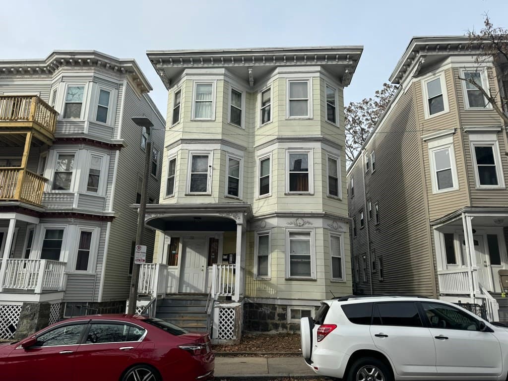133 Harold St #1 photo 4