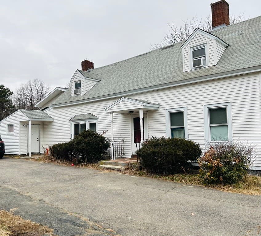 223 Alger St photo 2