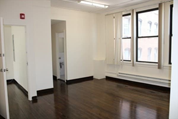 32 Kneeland St #401 photo 5
