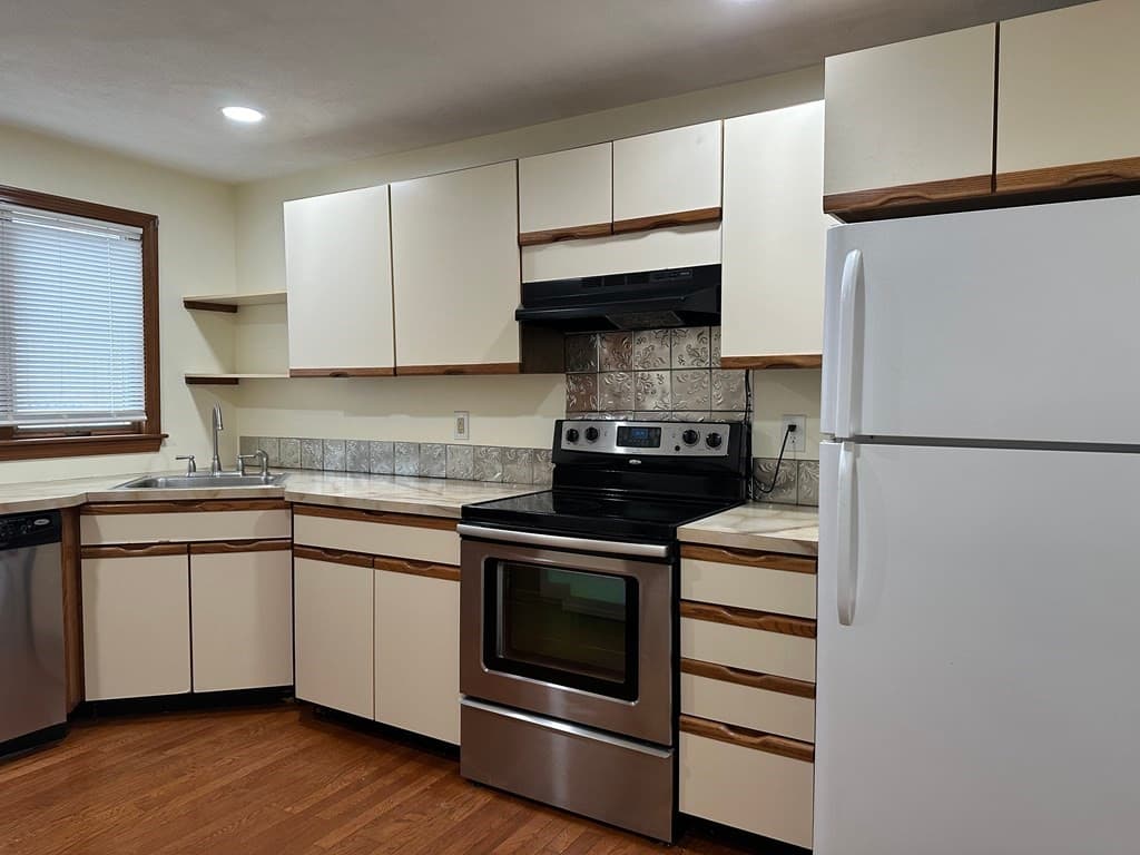 47 Euclid Ave #1