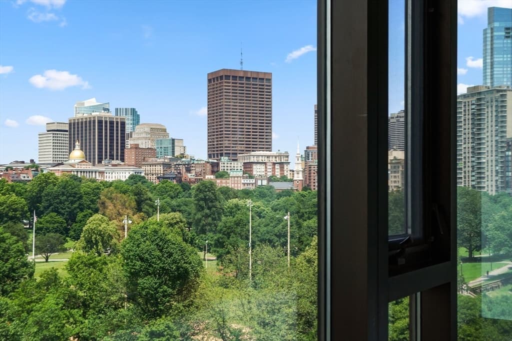 220 Boylston St #1005 photo 5