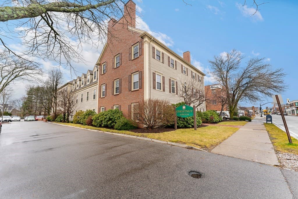105 Chestnut St #16 photo 5
