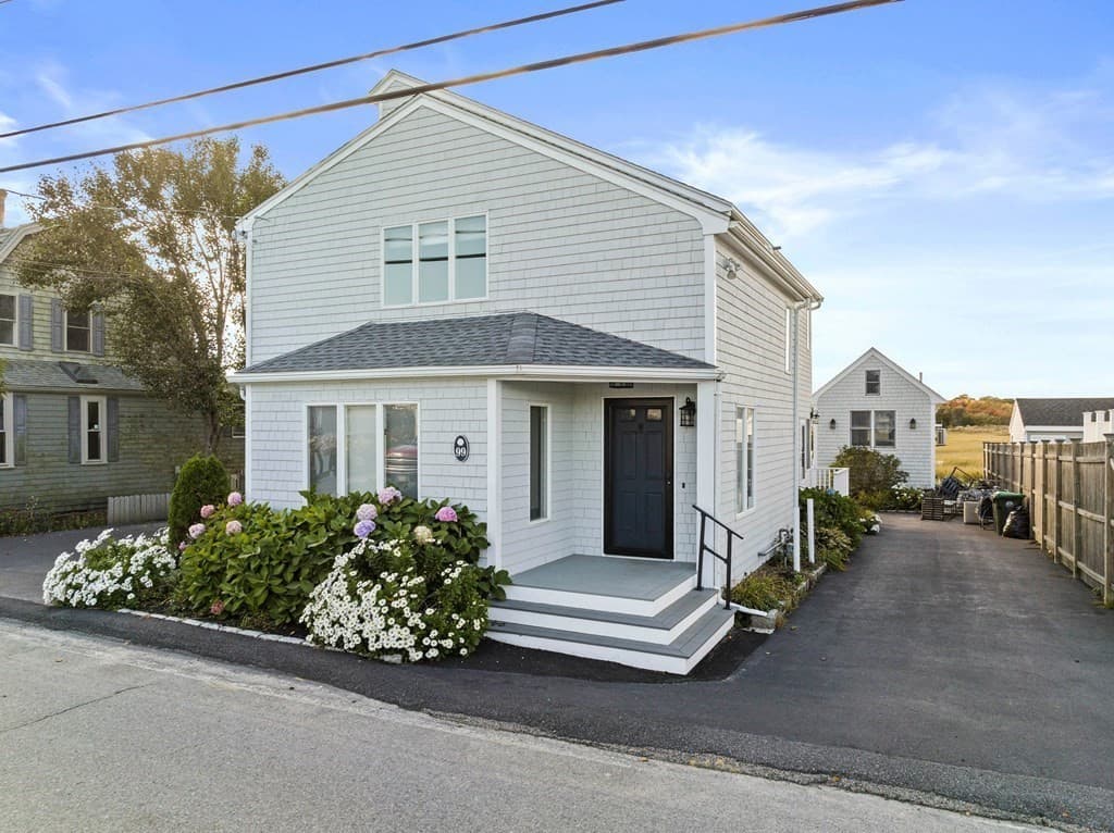 99 Bay Avenue photo 3