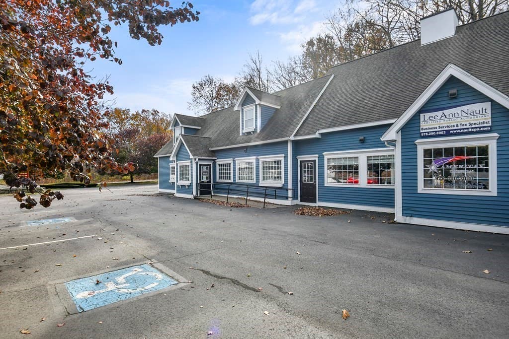 977 South Street photo 2