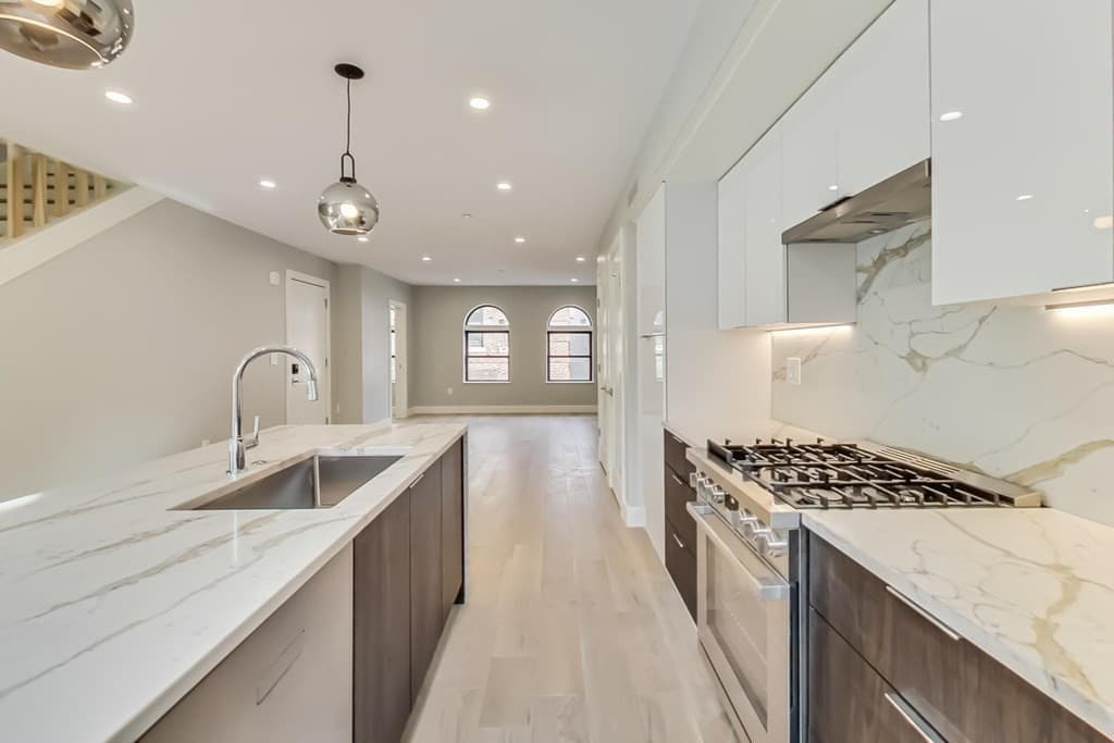 14 N Bennet St #5 photo 4