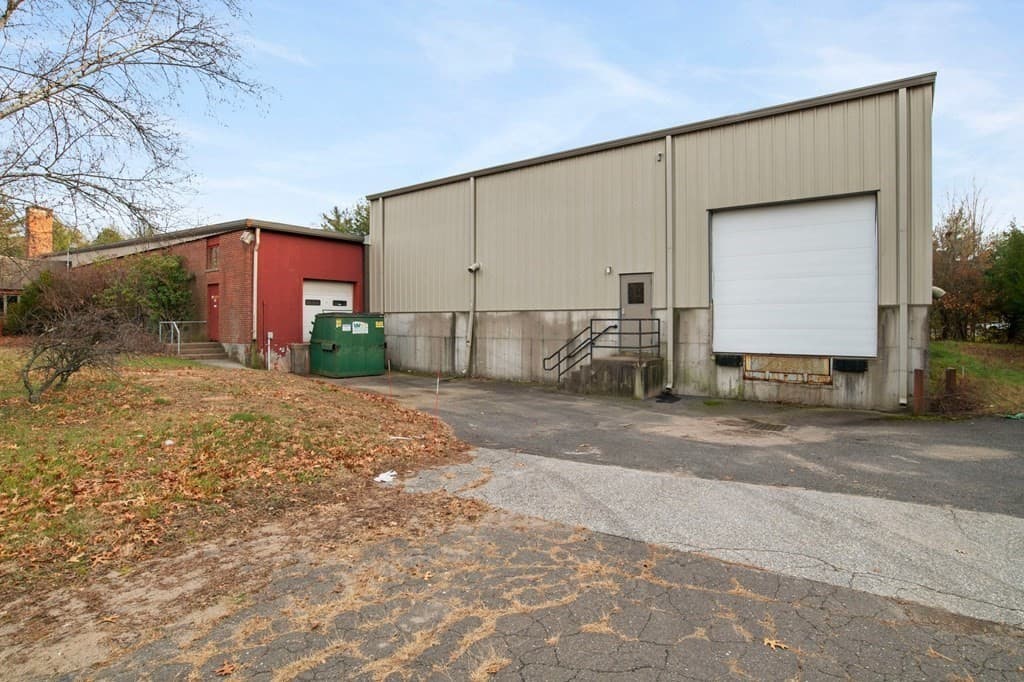 135 Apremont Way